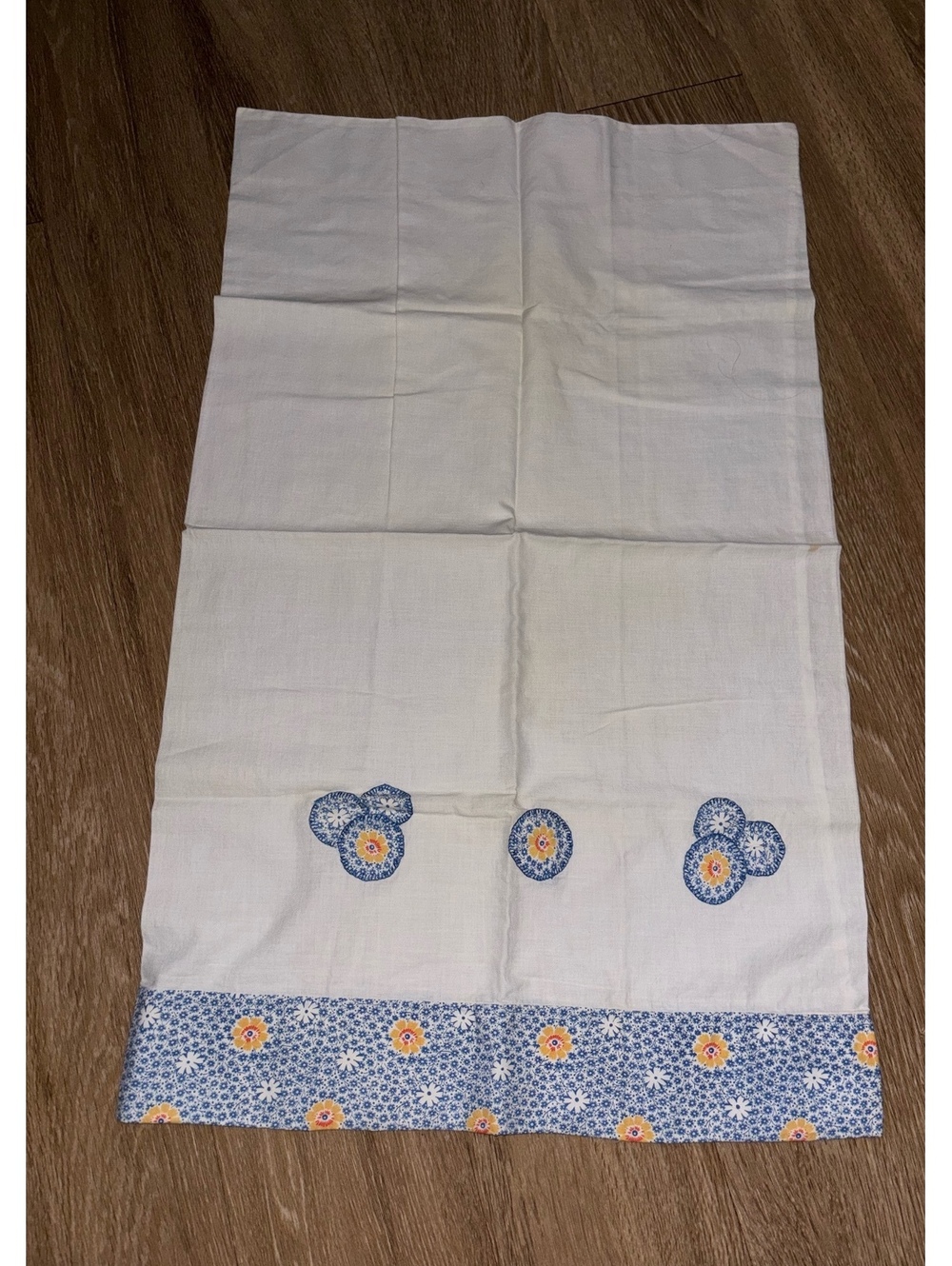 Vintage Feed Sack Appliqué Floral Pillowcase Handmade D192